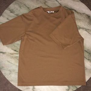 Uniqlo Basic tee